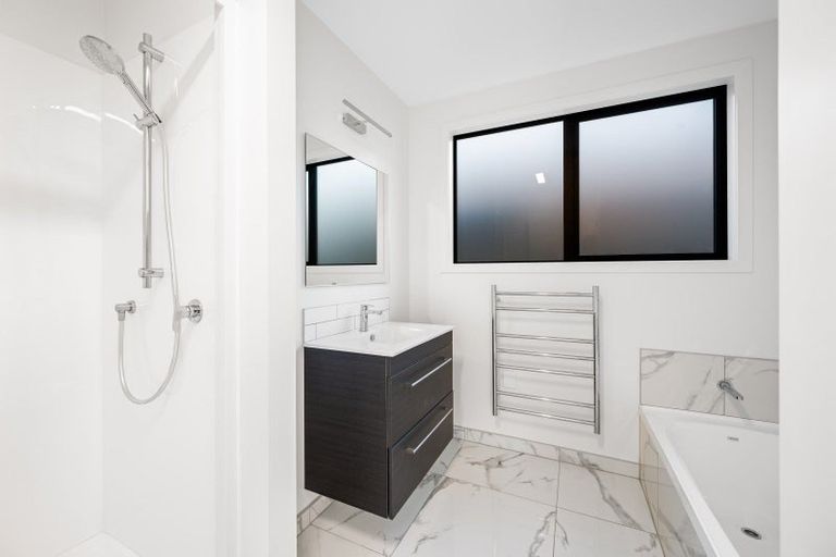 Photo of property in Northlake, 40 Malvern Road, Wanaka, 9305