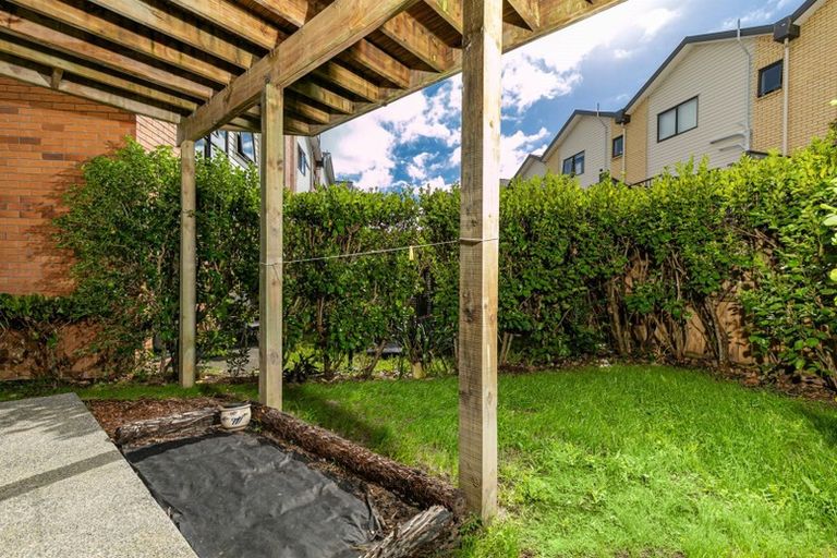 Photo of property in St Claire Village, 221/172 Mcleod Road, Te Atatu South, Auckland, 0610