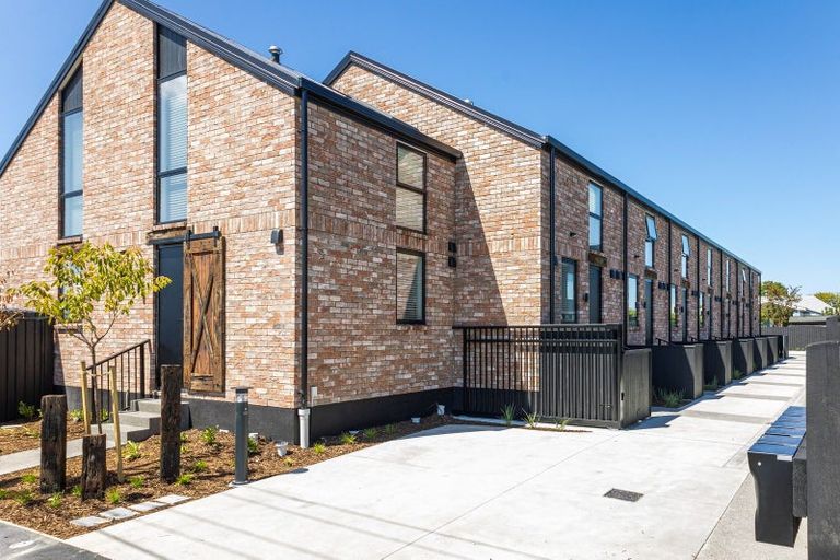 Photo of property in 4/196 Hills Road, Edgeware, Christchurch, 8013