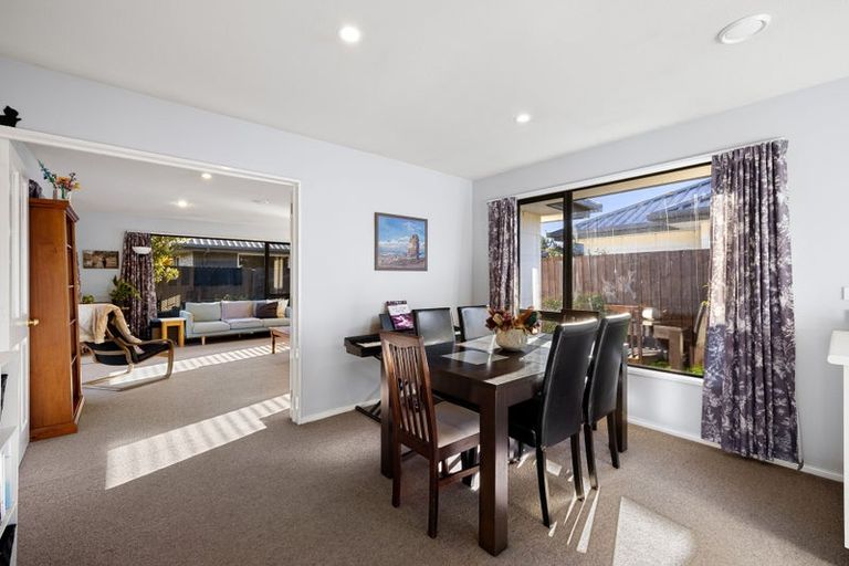 Photo of property in 242 Kingsbury Avenue, Rangiora, 7400