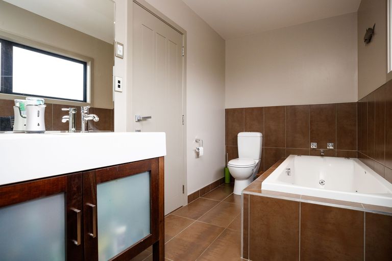 Photo of property in 236 Albert Street, Hokowhitu, Palmerston North, 4410
