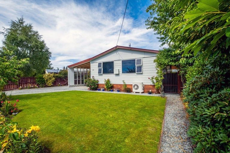 Photo of property in 41 Omahau Crescent, Twizel, 7901