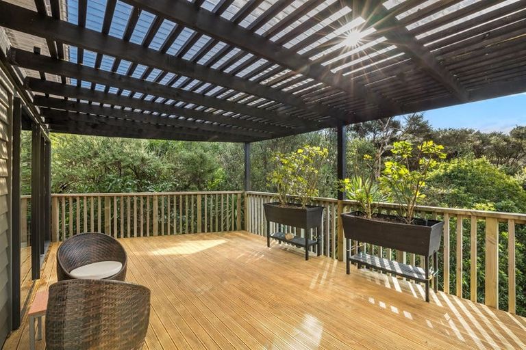 Photo of property in 122 Navigation Drive, Whitby, Porirua, 5024