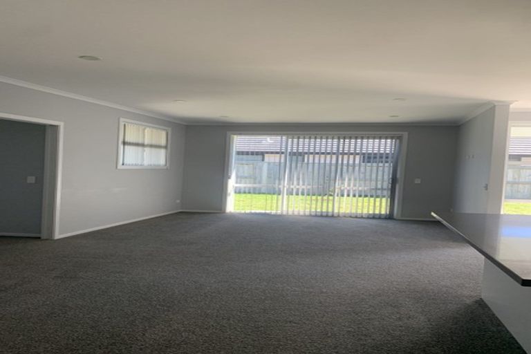 Photo of property in 17 Moira Close, Welcome Bay, Tauranga, 3175