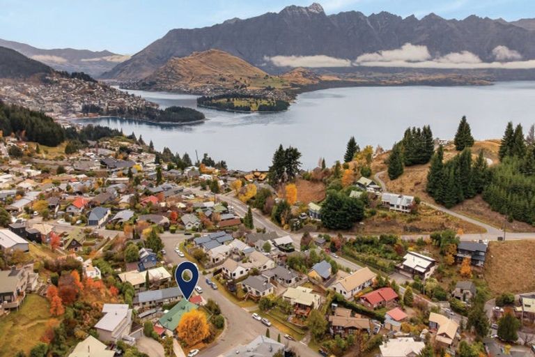 Photo of property in 1b Dart Place, Fernhill, Queenstown, 9300