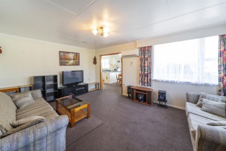 Photo of property in 25 Waihi Road, Hawera, 4610
