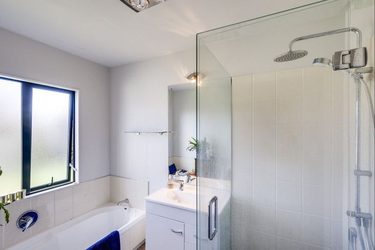 Photo of property in 5 Scott Place, Havelock North, 4130