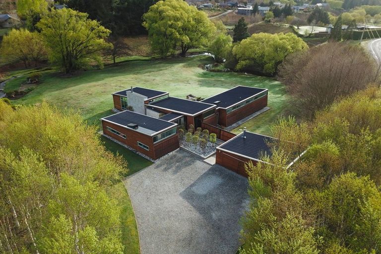 Photo of property in 9 Rutherford Road, Lake Hayes, Queenstown, 9371