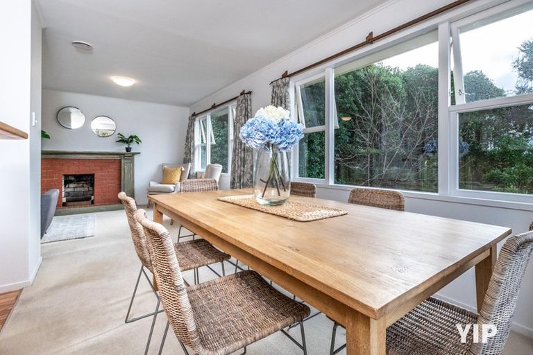 Photo of property in 40 Cambrian Street, Churton Park, Wellington, 6037