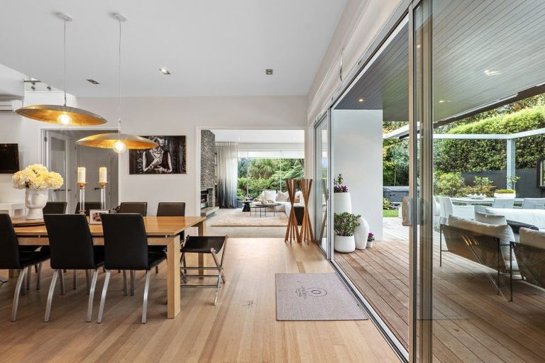 Photo of property in 10 Royds Street, Fendalton, Christchurch, 8014