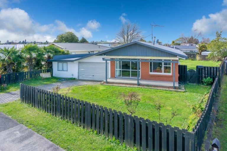 Photo of property in 48 Deanwell Avenue, Deanwell, Hamilton, 3206