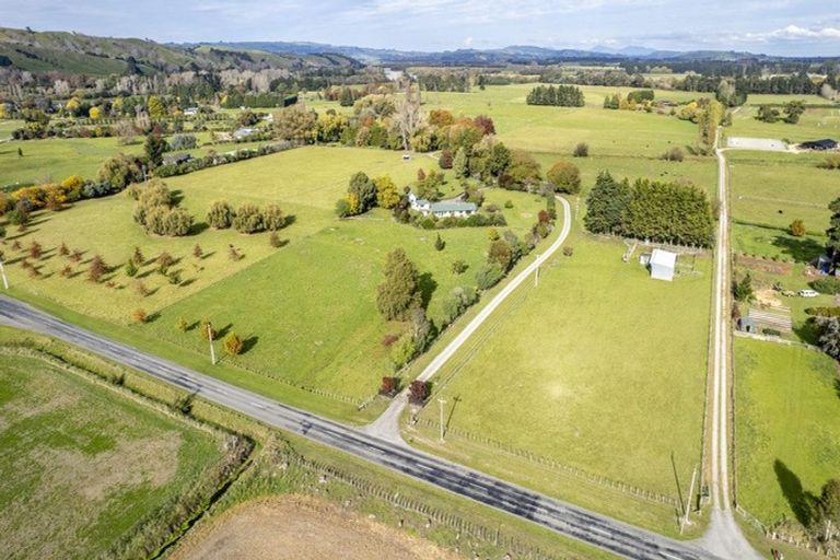 Photo of property in 366 Te Whiti Road, Homebush, Masterton, 5884