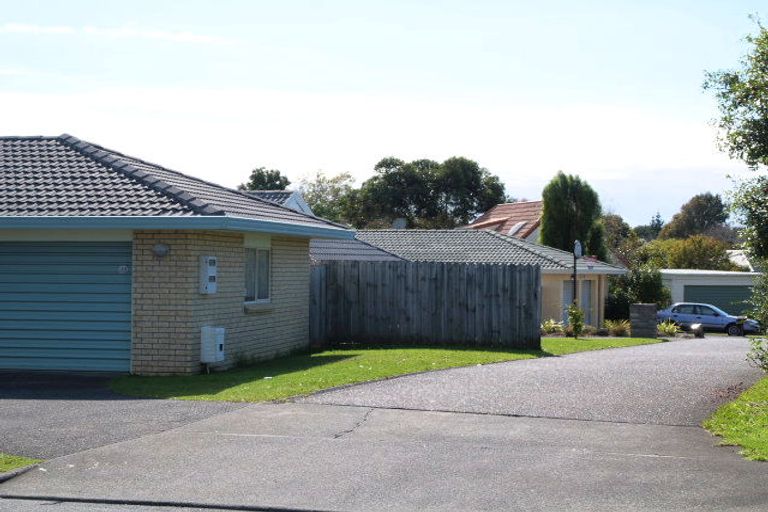 Photo of property in 1/11 Daria Place, Northpark, Auckland, 2013