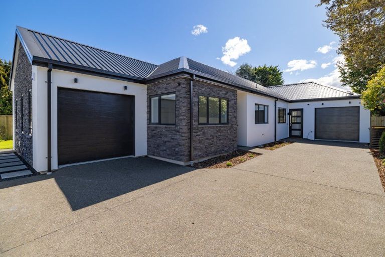 Photo of property in 121b Glandovey Road, Strowan, Christchurch, 8052