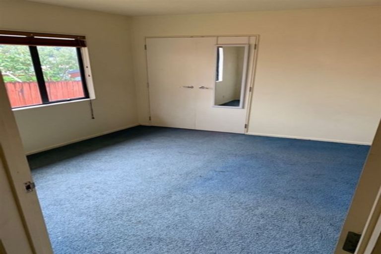 Photo of property in 11 Fairchild Avenue, Goodwood Heights, Auckland, 2105