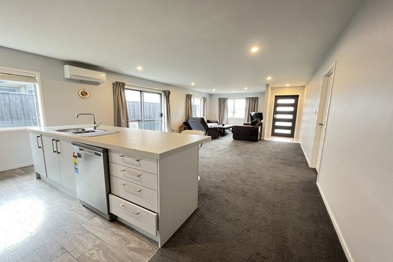 Photo of property in 22 Hannington Way, Rolleston, 7615