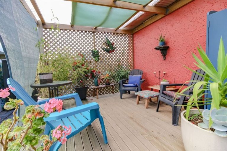 Photo of property in 3 Manuka Street, Castlecliff, Whanganui, 4501