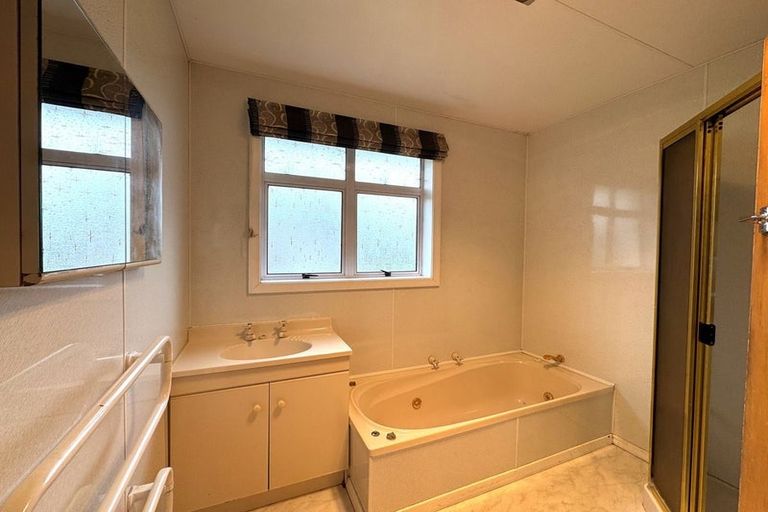 Photo of property in 20 Christie Street, Balclutha, 9230