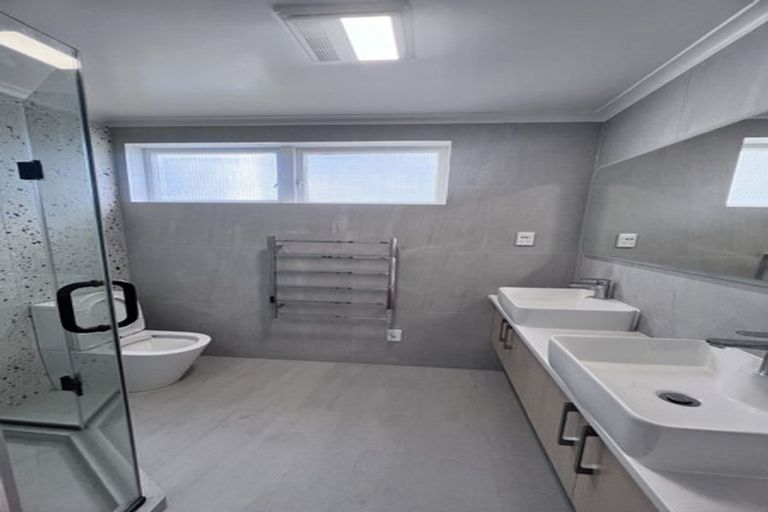 Photo of property in 8 Onepoto Road, Hauraki, Auckland, 0622