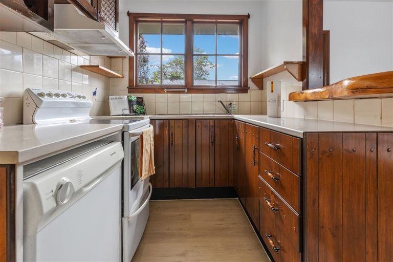 Photo of property in 37 Somerset Crescent, Spreydon, Christchurch, 8024