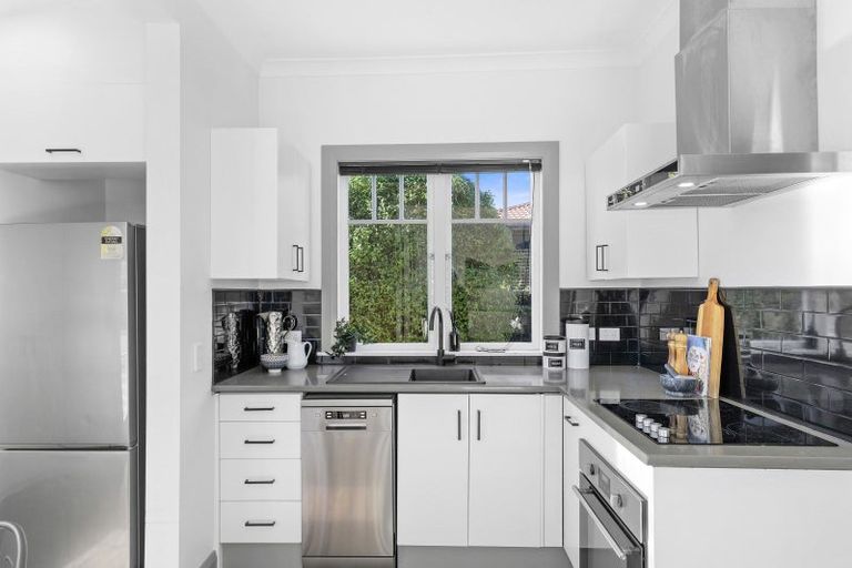 Photo of property in 19a Montague Street, Alicetown, Lower Hutt, 5010