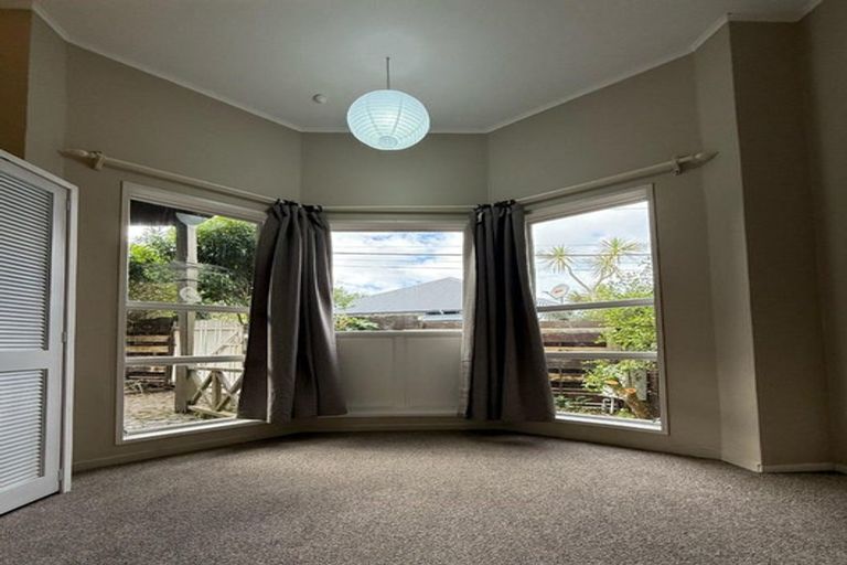 Photo of property in 66 Central Terrace, Kelburn, Wellington, 6012