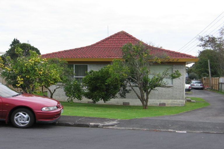 Photo of property in 1/32 Hayward Road, Papatoetoe, Auckland, 2025