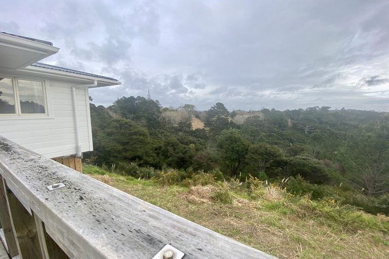 Photo of property in 981 East Coast Road, Redvale, Auckland, 0794