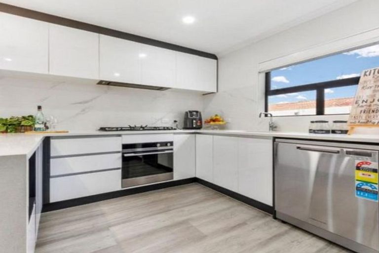 Photo of property in 10b George Street, Mangere East, Auckland, 2024