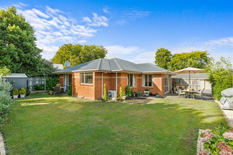 Photo of property in 139a Springs Road, Hornby, Christchurch, 8042