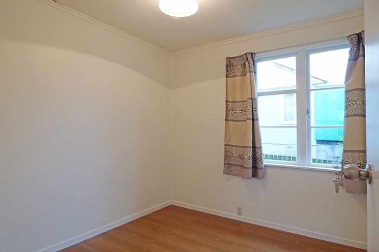 Photo of property in 38 Gardner Avenue, New Lynn, Auckland, 0600