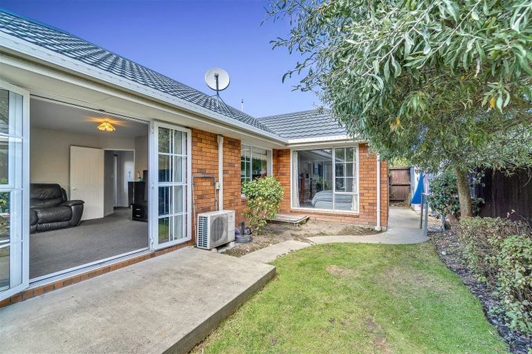 Photo of property in 141 Withells Road, Avonhead, Christchurch, 8042