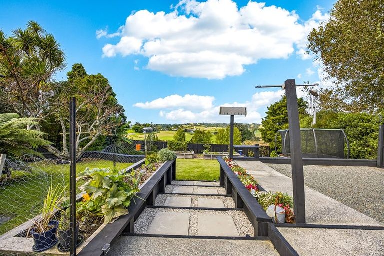 Photo of property in 29 Brigitte View, Snells Beach, 0920