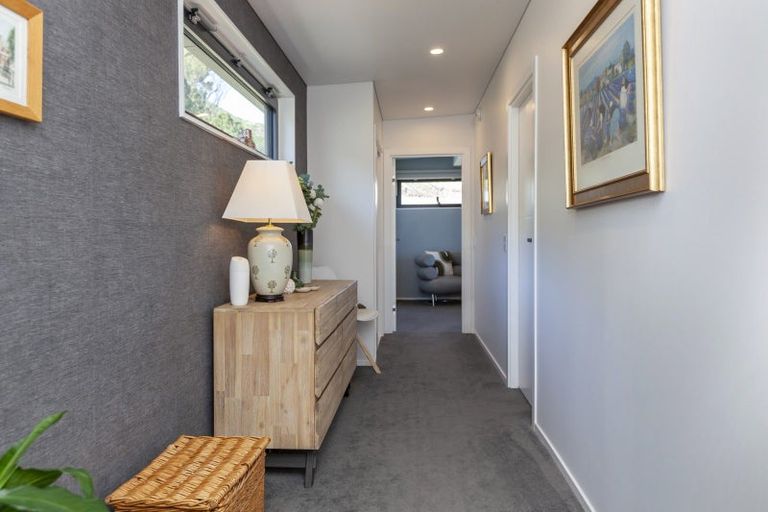 Photo of property in 101 Kakariki Grove, Waikanae, 5036