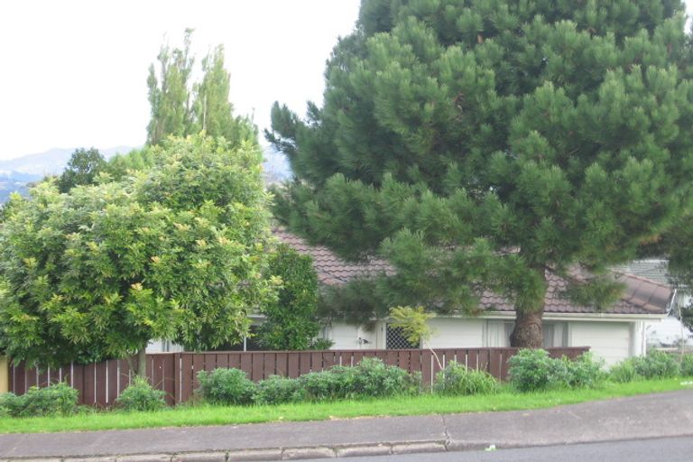 Photo of property in 144 Waimumu Road, Massey, Auckland, 0614