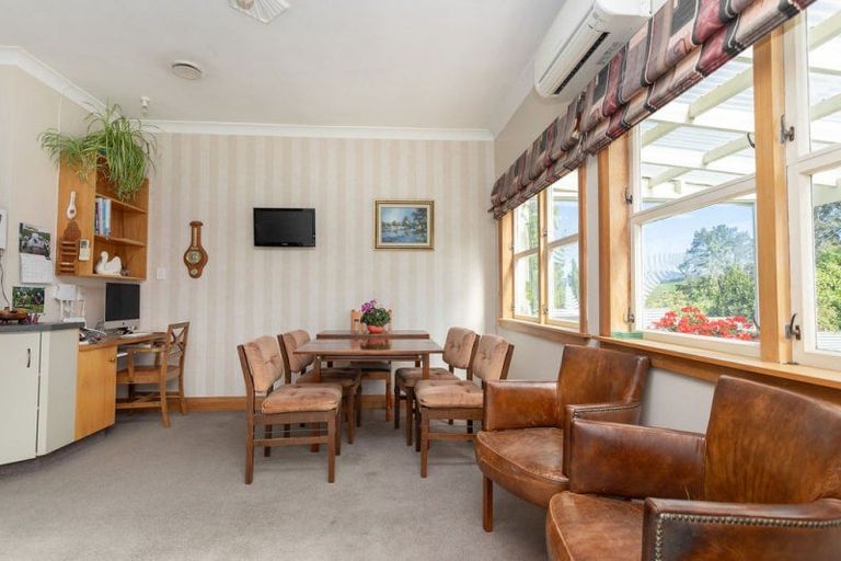 Photo of property in 22 Hunter Street, Dannevirke, 4930