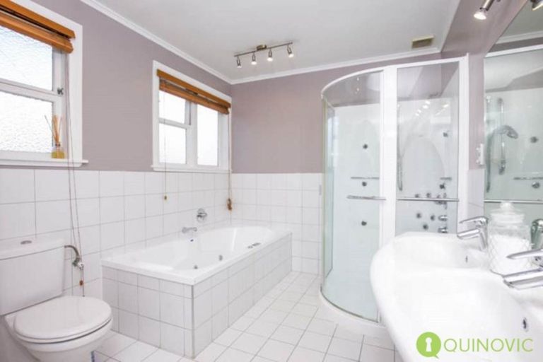 Photo of property in 56 Savoy Road, Glen Eden, Auckland, 0602