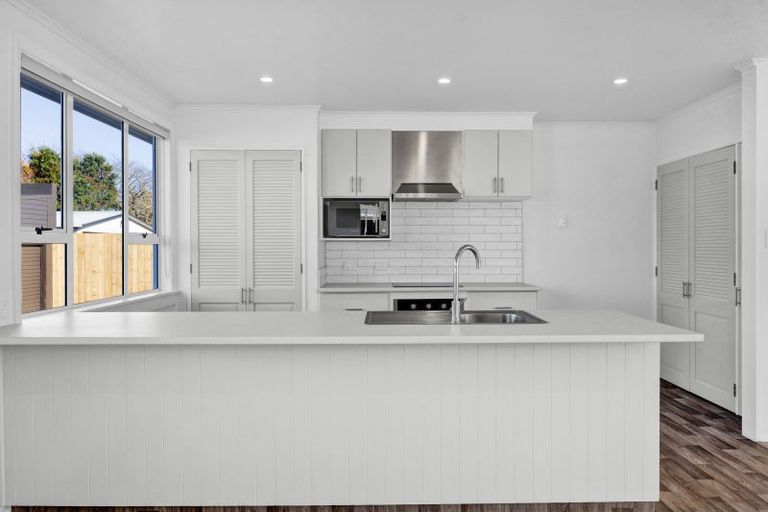 Photo of property in 28 Hunter Street, Hawera, 4610