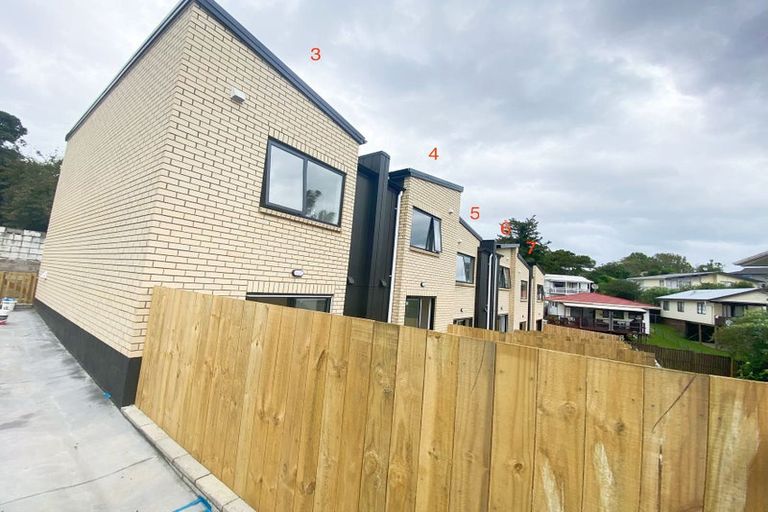 Photo of property in 7/20 Peach Road, Glenfield, Auckland, 0629