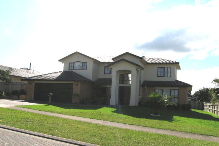 Photo of property in 5 Mahina Place, Te Atatu Peninsula, Auckland, 0610