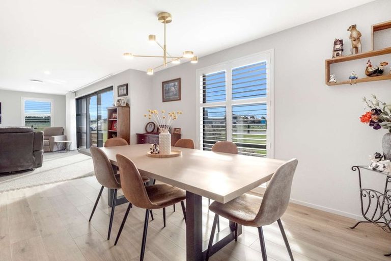 Photo of property in 12 Meadowlands Green, Allenton, Ashburton, 7700