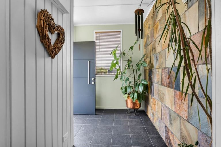 Photo of property in 28 Maire Street, Hawera, 4610