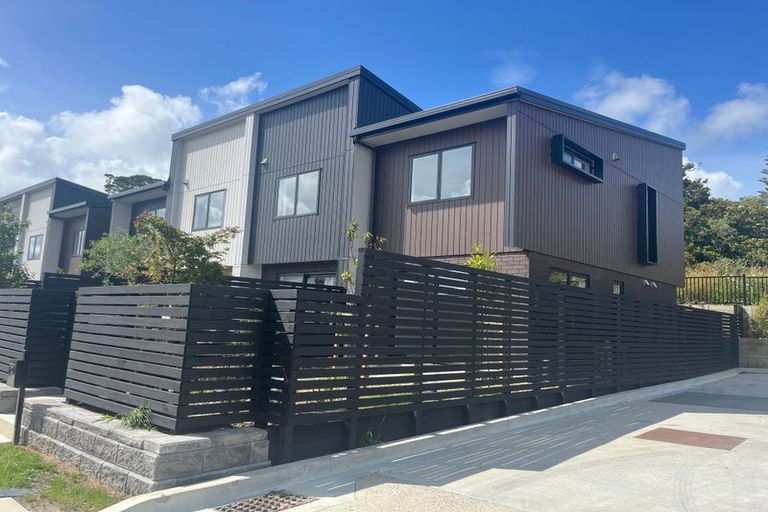 Photo of property in 5 Selo Street, Glen Eden, Auckland, 0602