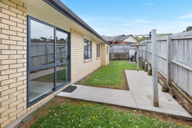 Photo of property in 77 Isabella Drive, Pukekohe, 2120