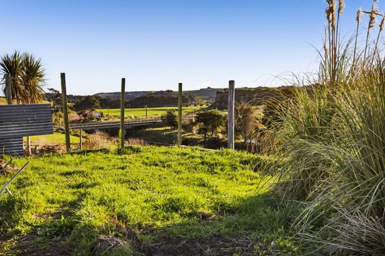 Photo of property in 54 Livingston Road, Tokaora, Hawera, 4671