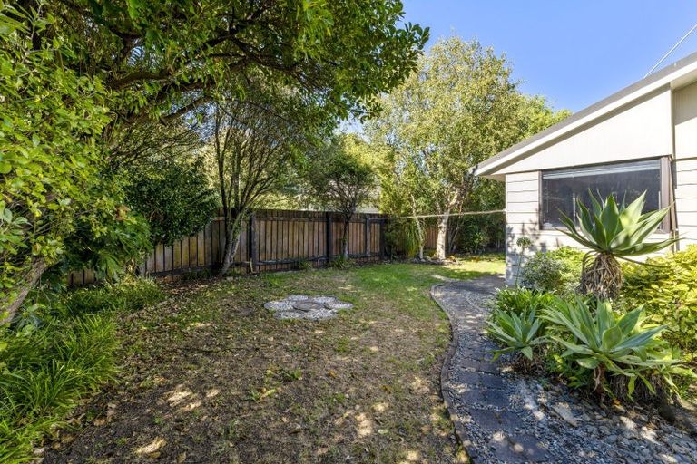 Photo of property in 82 Langdale Avenue, Paraparaumu, 5032