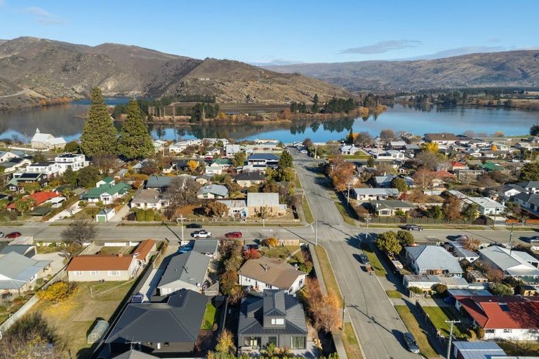Photo of property in 25 Donegal Street, Cromwell, 9310