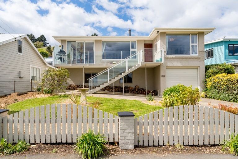 Photo of property in 10a Wharfdale Street, Macandrew Bay, Dunedin, 9014