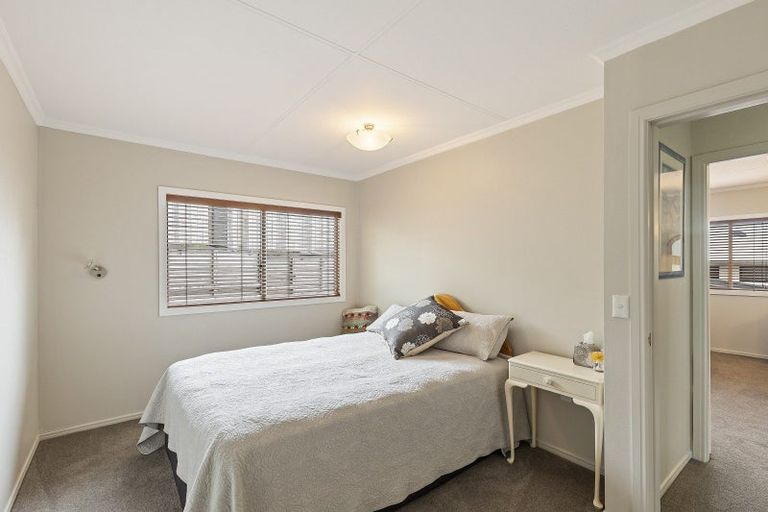 Photo of property in 70 Bayly Road, Blagdon, New Plymouth, 4310