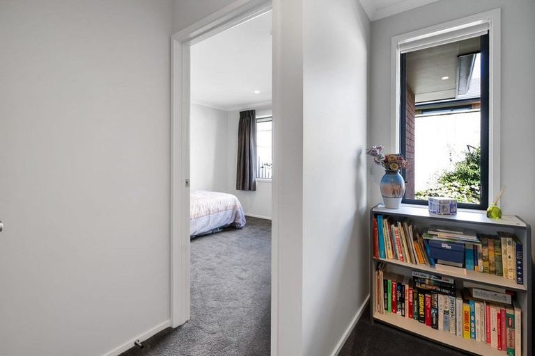 Photo of property in 9 Huetu Place, Bell Block, New Plymouth, 4312